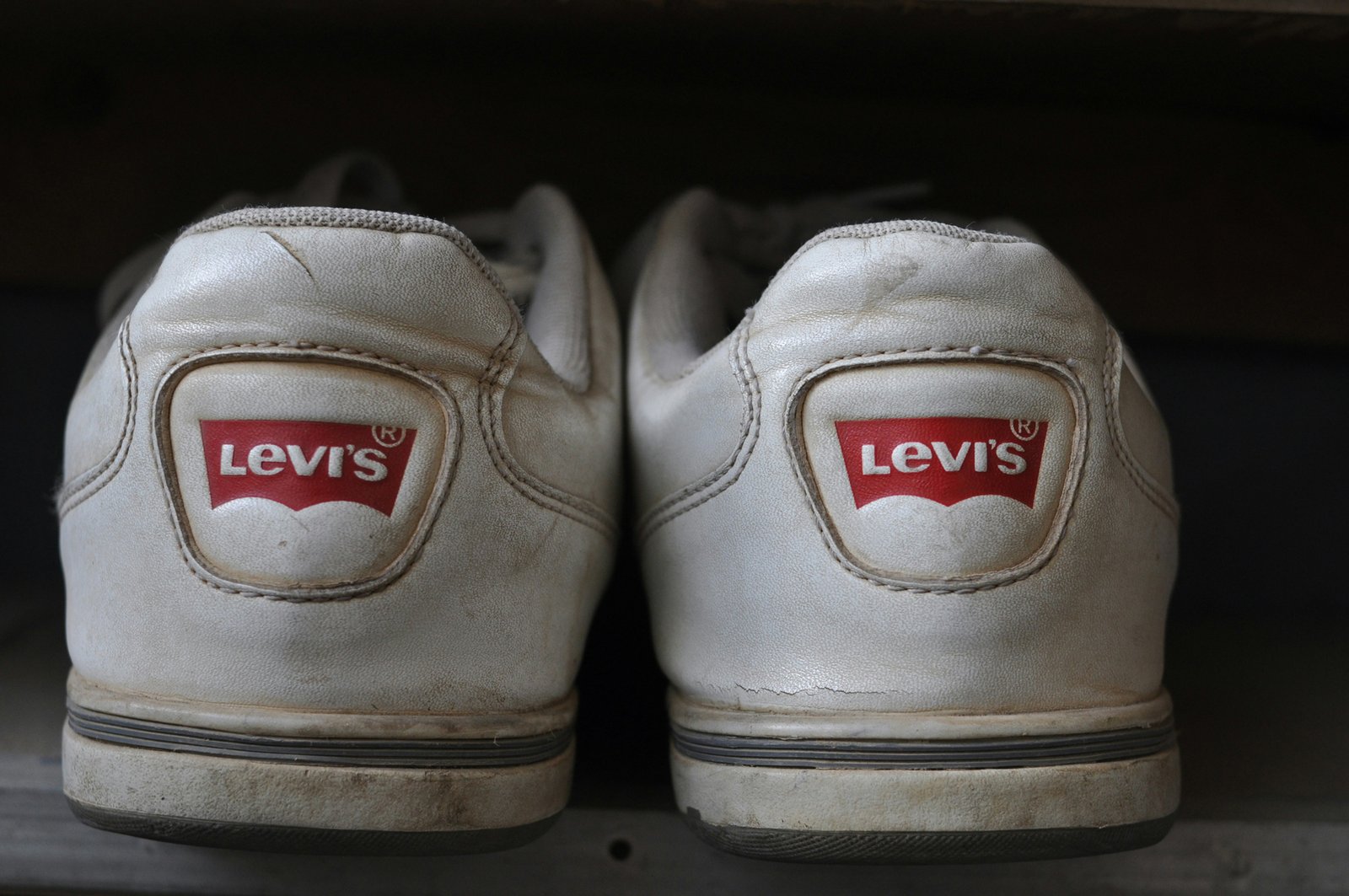 Turnschuhe nach dem Trocknen